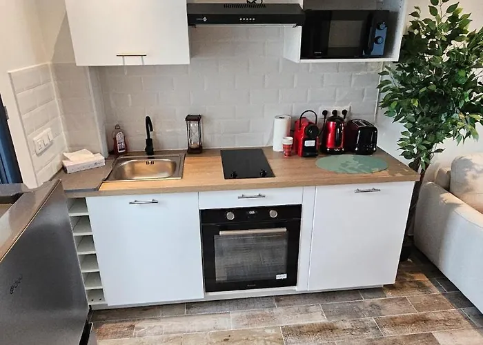 Comfortable In アパート ブゾン